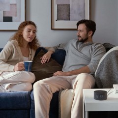 Умная колонка Яндекс Станция Мини 2 с часами (черный)