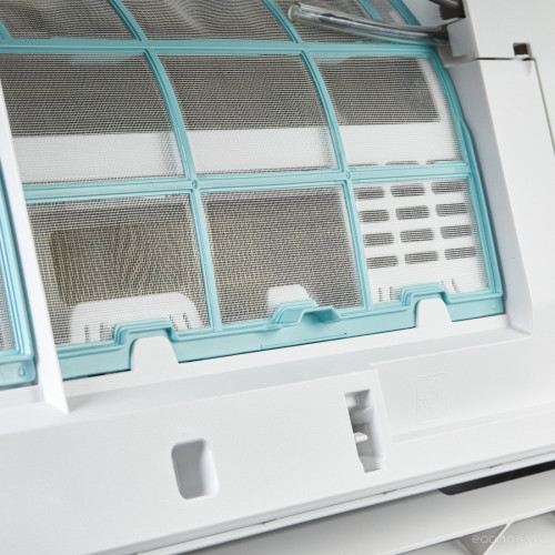 Кондиционер Electrolux Smartline EACS-24HSM/N8_V2