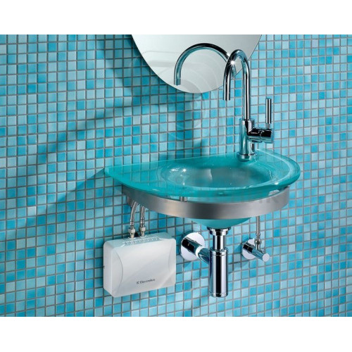 Водонагреватель Electrolux NP4 Aquatronic 2.0