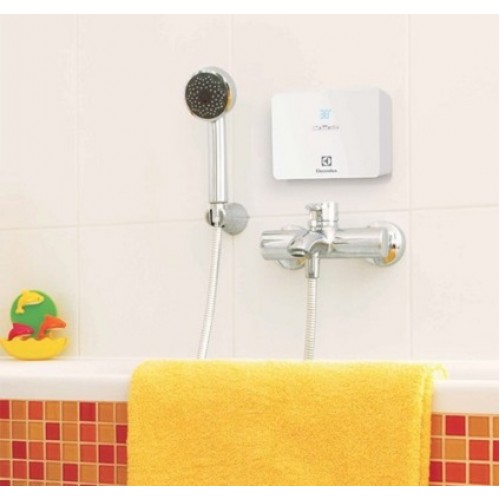 Водонагреватель Electrolux NPX6 Aquatronic Digital 2.0