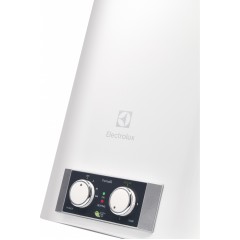 Водонагреватель Electrolux EWH 30 Formax
