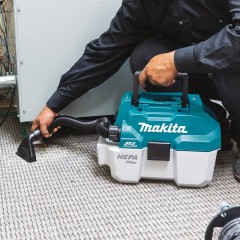 Пылесос Makita DVC750LZ