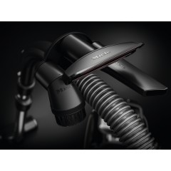 Пылесос Miele Boost CX1 Cat & Dog PowerLine SNCF0