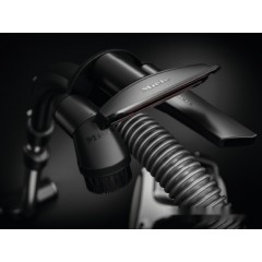 Пылесос Miele Boost CX1 Parquet PowerLine SNCF0 (белый лотос)