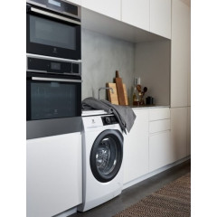 Стиральная машина Electrolux EW8WR261B