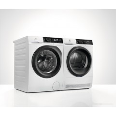 Стиральная машина Electrolux UltraCare 800 EW8F229SP