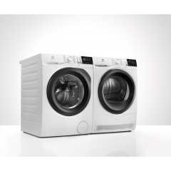 Сушильная машина Electrolux EW8HR458B