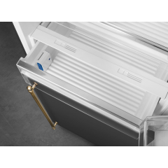 Холодильник Smeg FA8005RAO5