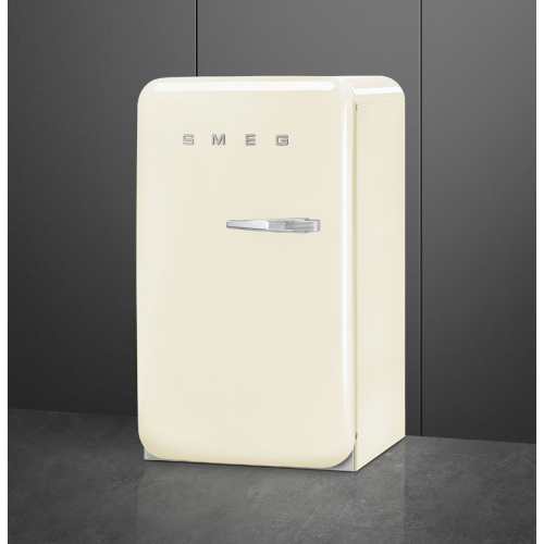 Однокамерный холодильник Smeg FAB10LCR5