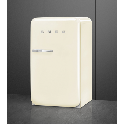 Однокамерный холодильник Smeg FAB10HRCR5