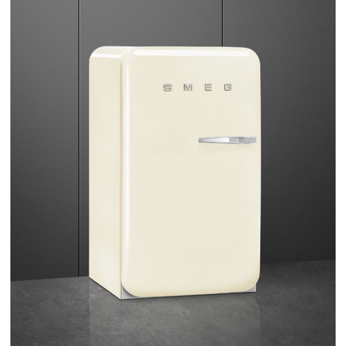 Однокамерный холодильник Smeg FAB10HLCR5