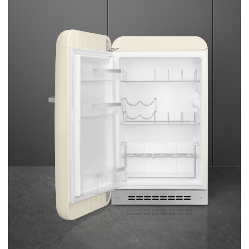 Однокамерный холодильник Smeg FAB10HLCR5
