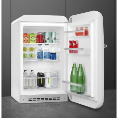 Однокамерный холодильник Smeg FAB10HRWH5
