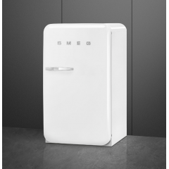 Однокамерный холодильник Smeg FAB10HRWH5
