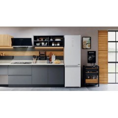 Холодильник Hotpoint-Ariston HTS 8202I W O3
