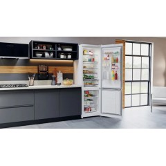 Холодильник Hotpoint-Ariston HTS 8202I W O3