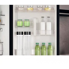 Холодильник с нижней морозильной камерой Whirlpool W7X 82O K