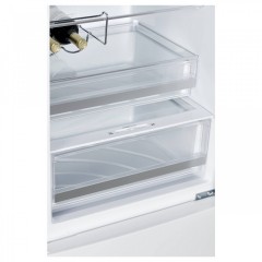 Холодильник с морозильником Korting KNFC 62370 W