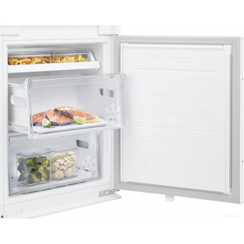 Холодильник Samsung BRB30600FWW/EF