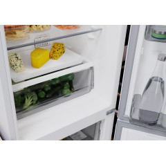 Холодильник с морозильником Hotpoint-Ariston HT 4200 W