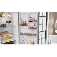 Холодильник с морозильником Hotpoint-Ariston HT 5200 S