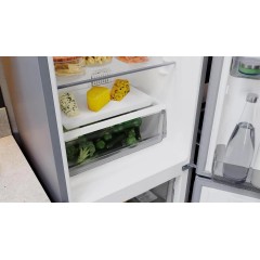 Холодильник с морозильником Hotpoint-Ariston HT 5200 S