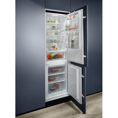 Холодильник Electrolux GreenZone 700 LNG7TE18S