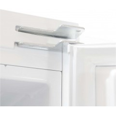 Однокамерный холодильник SCANDILUX RBI303EZ