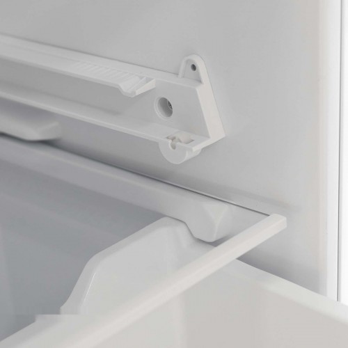 Однокамерный холодильник SCANDILUX RBI303EZ