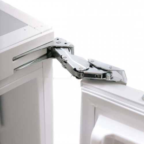 Холодильник с морозильником SCANDILUX RBI200