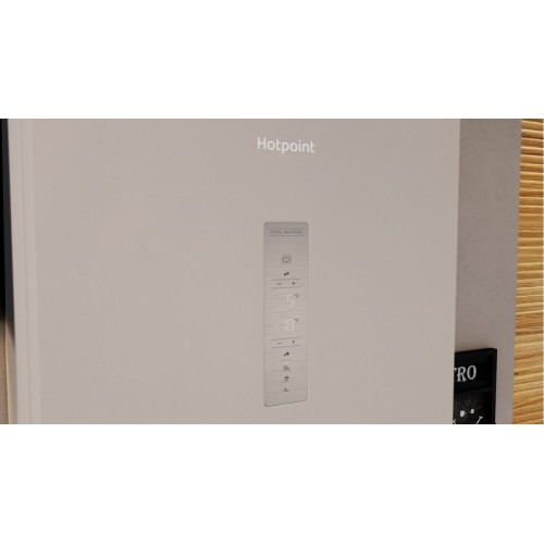 Холодильник Hotpoint HT 7201I BZ O3