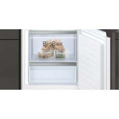 Холодильник с морозильником NEFF KI6873FE0