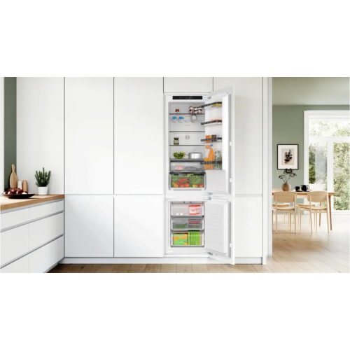 Холодильник с морозильником Bosch KIN96SFD0