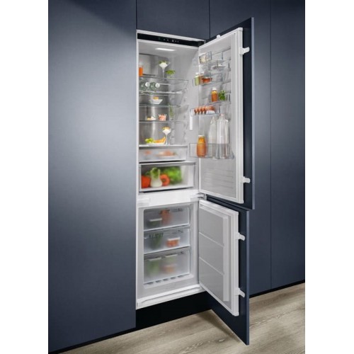 Холодильник Electrolux MultiSpace CustomFlex 800 ENC8MC19S