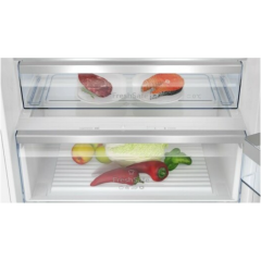 Холодильник с морозильником NEFF KB7962FE0