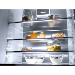 Встраиваемый холодильник Miele K 7777 C