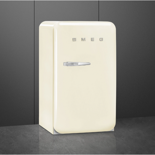 Однокамерный холодильник Smeg FAB10RCR6