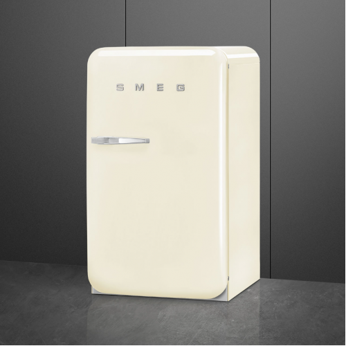 Однокамерный холодильник Smeg FAB10RCR6