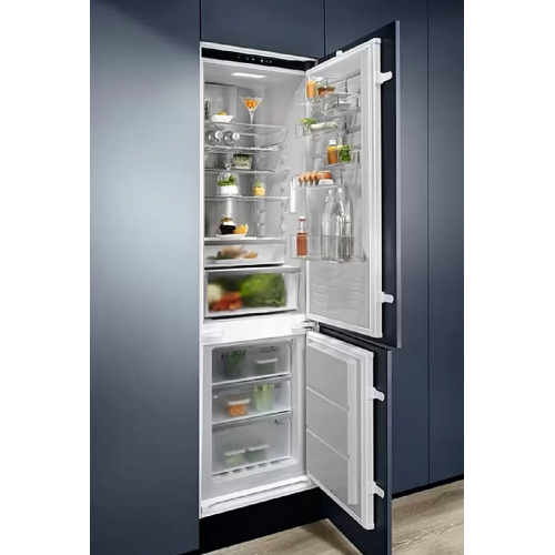 Холодильник Electrolux ENC8MD19S