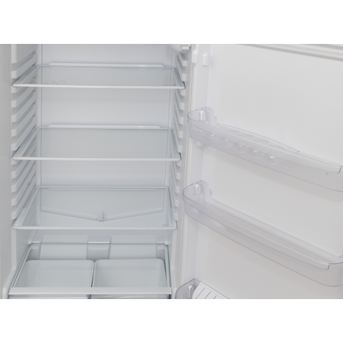 Холодильник с морозильником Indesit TIA 16 E