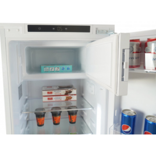 Холодильник с морозильником SCANDILUX RBI188