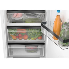 Холодильник с морозильником Bosch KIL82SDD0
