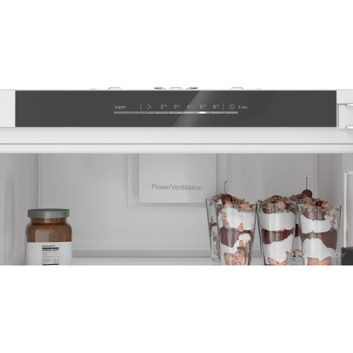 Холодильник Bosch KIR81SDD0