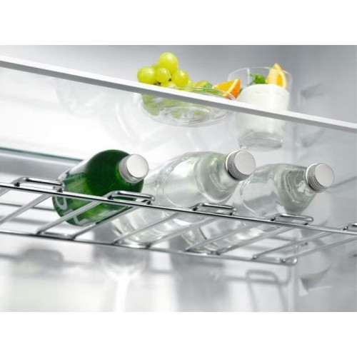 Холодильник Electrolux E6MNTE19S