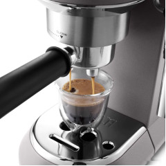 Рожковая помповая кофеварка Delonghi Dedica Metallics EC785.GY