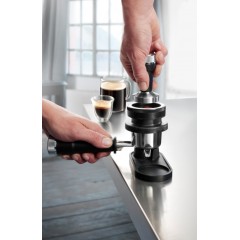Рожковая помповая кофеварка Delonghi La Specialista Arte Manual EC9155.MB