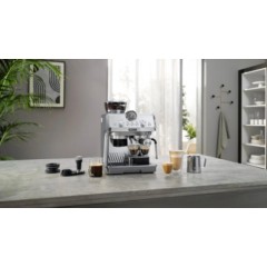 Кофеварка рожковая Delonghi EC9255.M