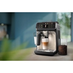 Кофемашина Philips LatteGo EP5547/90
