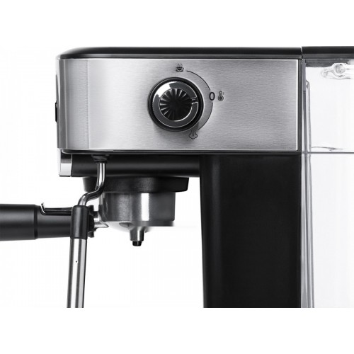 Рожковая кофеварка BBK BCM1500