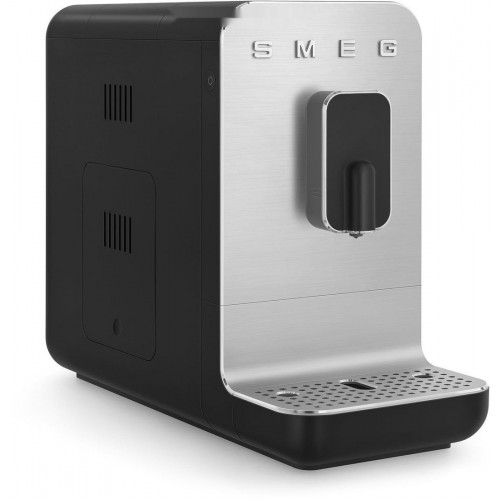 Кофемашина Smeg BCC11BLMEU